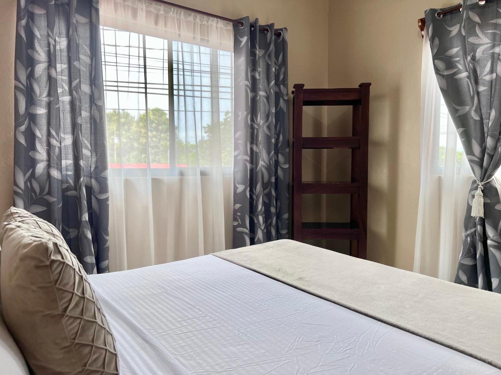 利比里亚Casa Tatich Ac Near Guanacaste Airport公寓 外观 照片